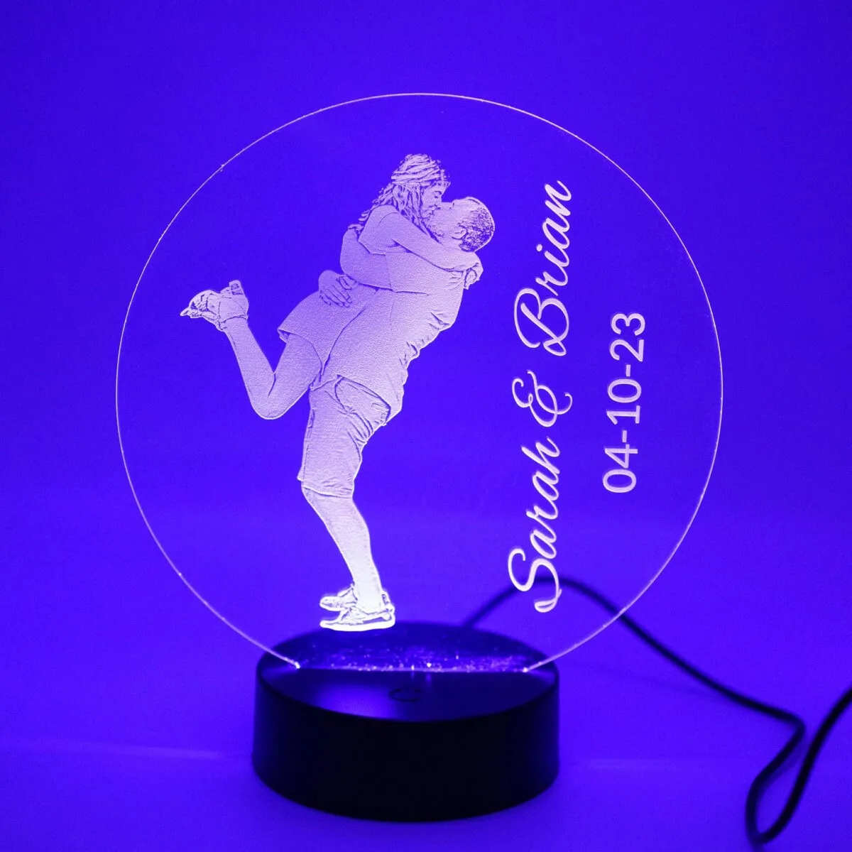 Customizable LED night light featuring engraved names and wedding date, perfect for wedding decor or.